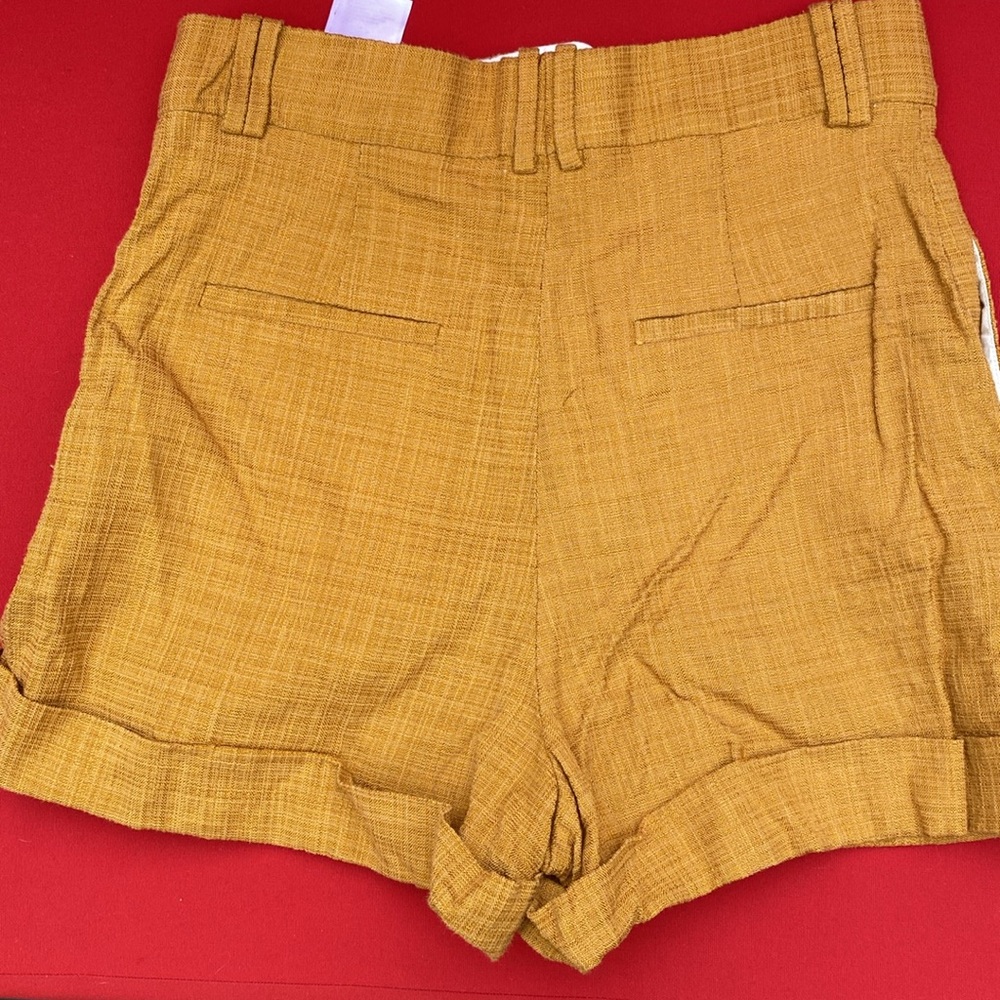 Sandro pleated, cuffed shorts - Picture 5 of 5
